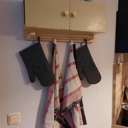 Apartment Urlaub Im Friseursalon *